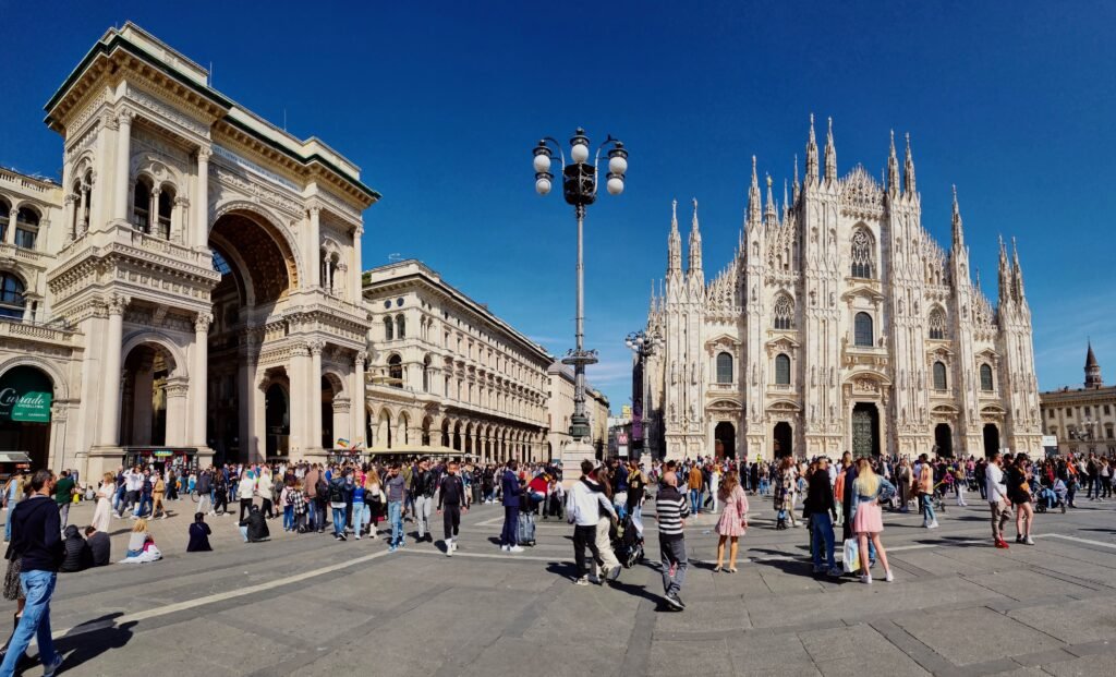 architecture, basilica, central hub, people, open space, shopping, fashion